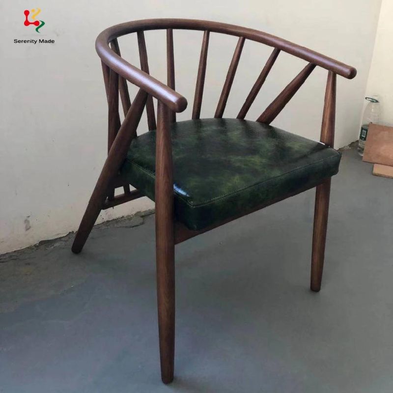 Wholesale Restaurant Furniture Antique Solid Wooden Frame PU Upholstery Seat Wood Dining Chair