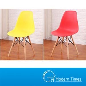 Simple and Natural PP Material Seat Wooden Leg Dining Chair Outdoor Dining Chair