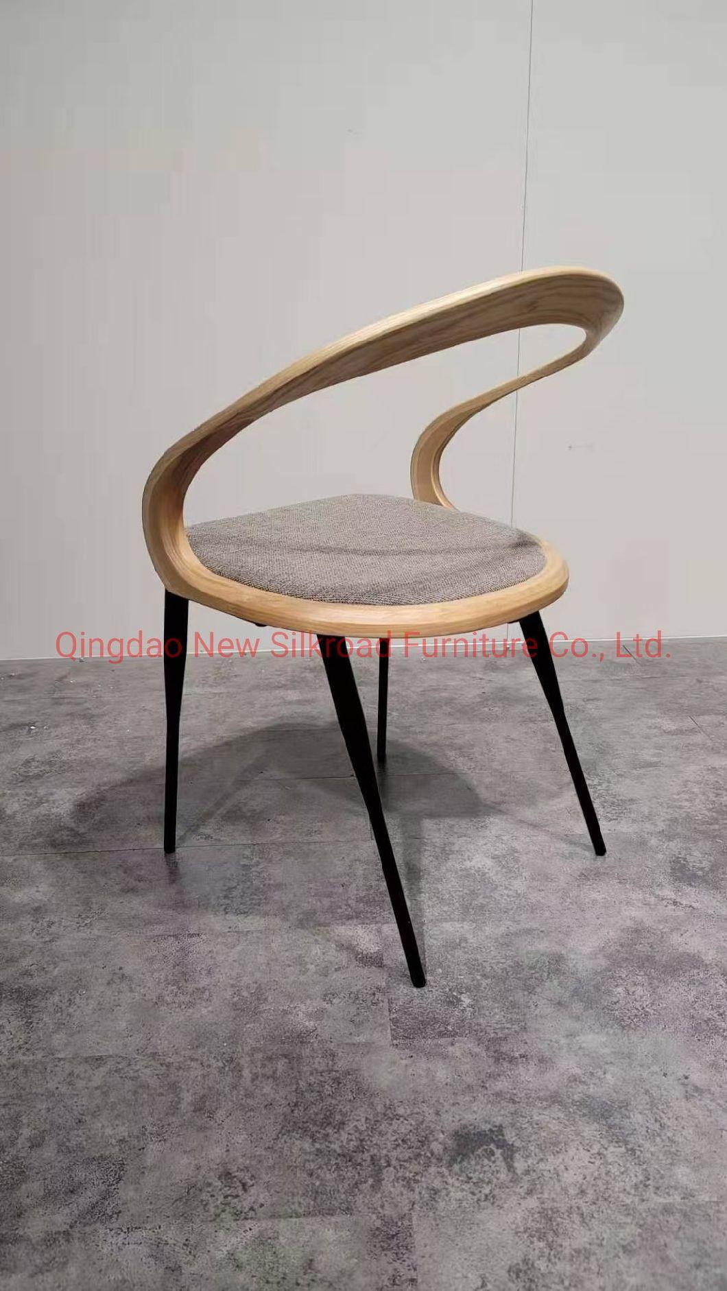 Factory Price Wholesale Modern Furniture Solid Oak/Elm Wooden Wedding Chair Banquet Chair Bent Wood Restaurant Dining Chair for Dining Room Furniture
