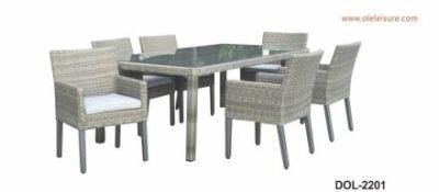 Outdoor Garden Furniture Modern Rattan Dining Table Chair Set