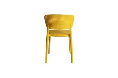 Wholesaler Manufactures PP Plastic Chair Stackable Restaurant Outdoor Dining Chair