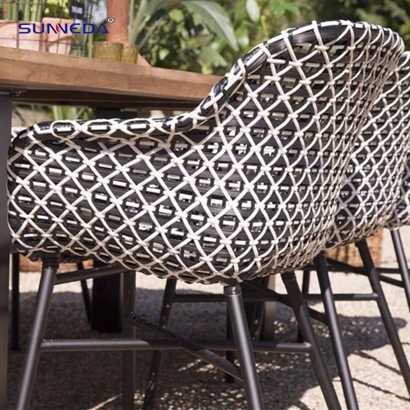 Modern Style Rattan Chair Garden Patio Dining Table Set