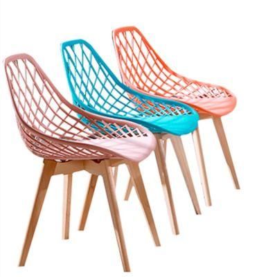 Wholesale Wooden Leg Chair Sitting Room Chairs Plastic Cafe Chair for Sale