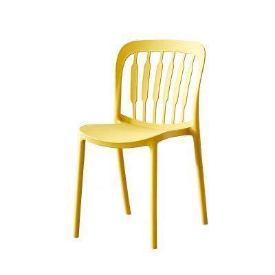 Chaise De Salle a Mangerwholesale Modern Nordic Furniture Accent Dining Chairs Walnut or Oak Legs Plastic Chair