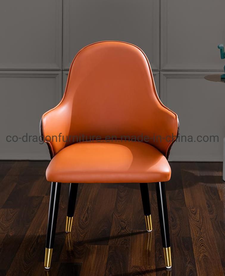 Modern Home Furniture Wooden Legs Leather Dining Chair with Arm