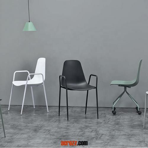 Free Sample PP Armchairs Dining Room Furniture Modern Plastic Chair with Metal Legs