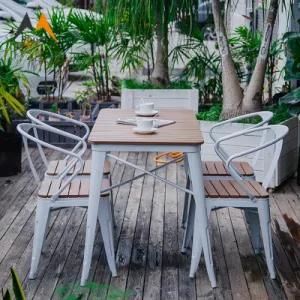 New Arrival Elegant Modern White Wooden Restaurant Chairs and Tables