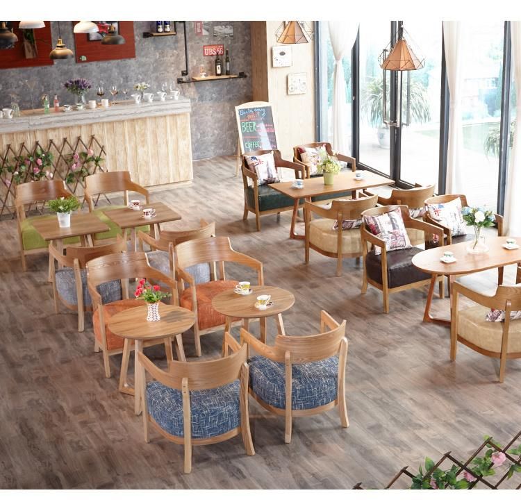 Round or Square Shaped Wood Western Restaurant Furniture Cafe Bar Milk Tea Shop Wooden Table Solid Wood Table for Coffee Shop and Bars