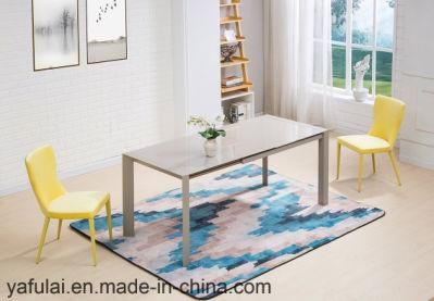 Manufactur Modern Furniture Dining Room Set with Oil Glass Dining Table