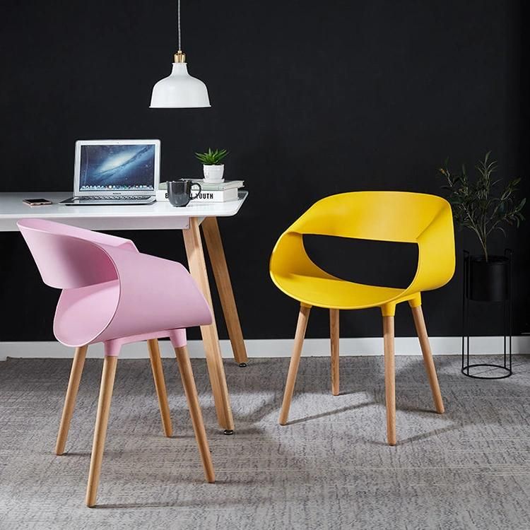 Plastic Factory Wholesale 40hq Designer Plastic Chairs Nordic Hotel Cafe Leisure Solid Wood Dining Chair