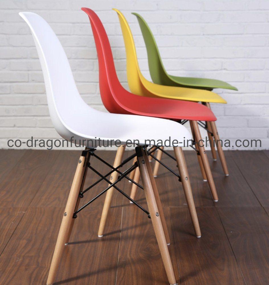 Hot Selling Design PP Back Wood Leg Plastic Dining Chairs