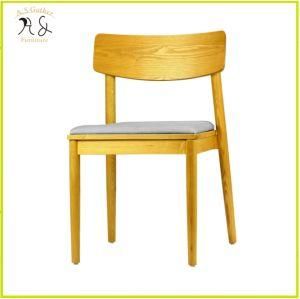 Modern Design Solid Wooden Dining Chair with Green Cushion