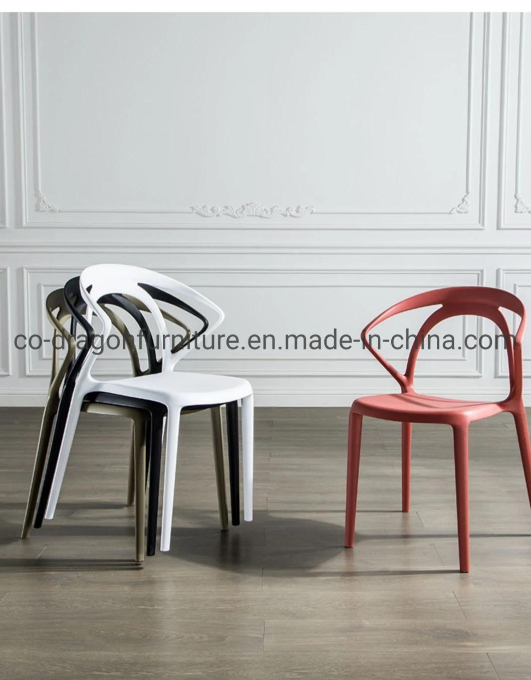 Factory Wholesaler Morden Home Furniture Plastic Dining Chair for Sale