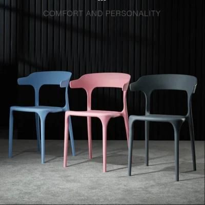 Wholesale Modern Simple Style Modern Scandinavian Designs Furniture Plastic Dining Chair Suppliers Price