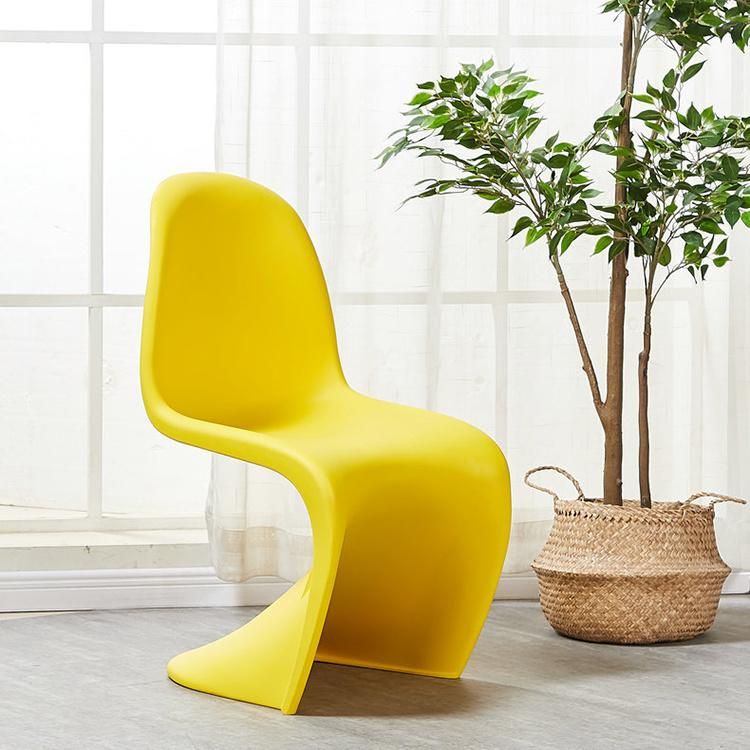 2022 Colorful Modern Restaurant Kitchen Cafe Design Sillas Plasticas Chaise Stackable Dining Plastic Chair