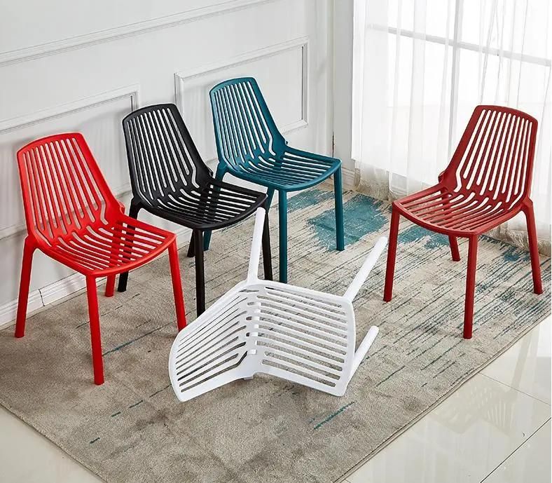 Sedia Modern Plastic Salle Manger Plastic Chair with Plastic Legs